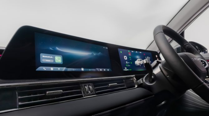 Seamless Connectivity, Crystal-Clear Clarity